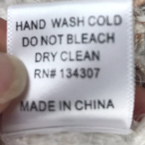 Lumiere Boxy Oversized Crop Eyelash Sweater Soft Size Small - Picture 6 of 7